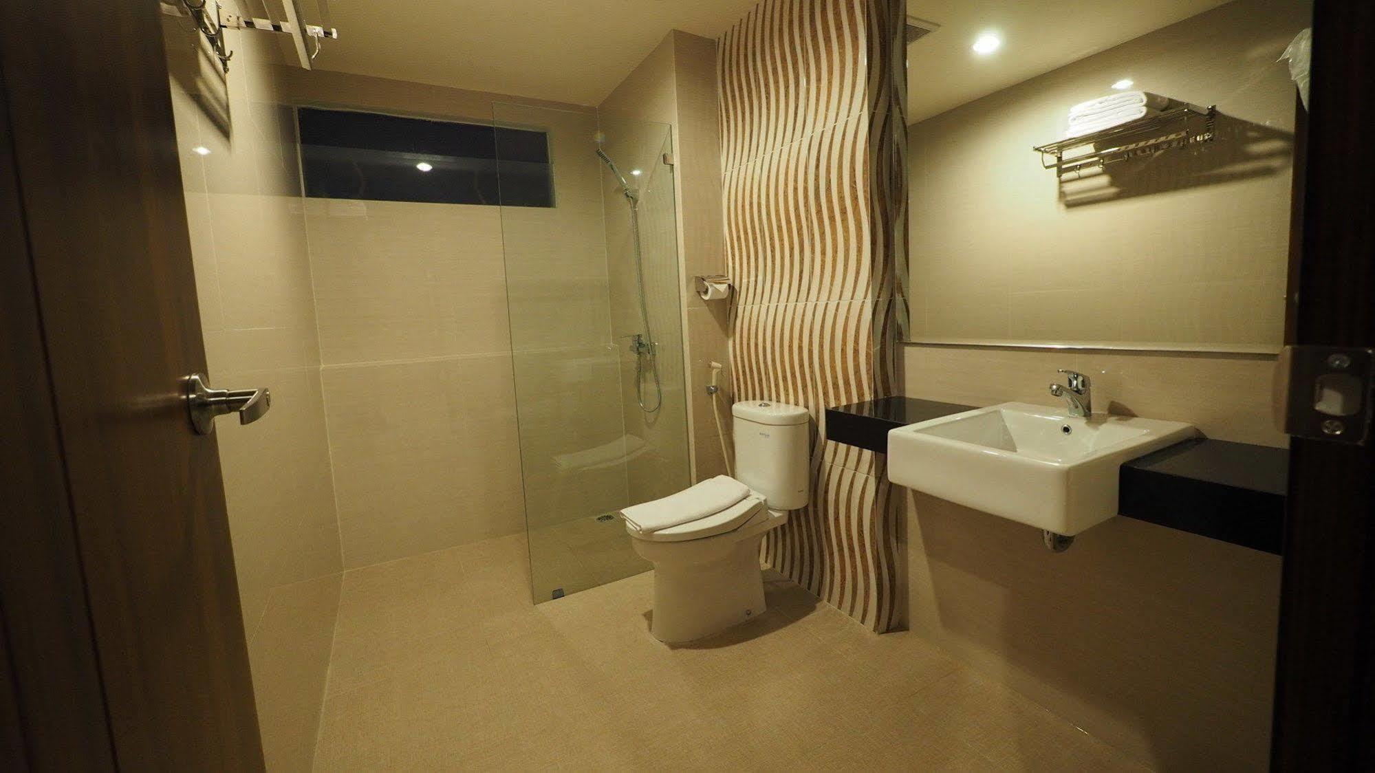 De Boutique Style Hotel Malang Ngoại thất bức ảnh